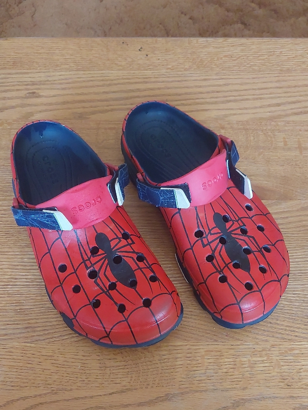 CROCS Men's Red Spiderman Marvel Clog Shoes Sz 11